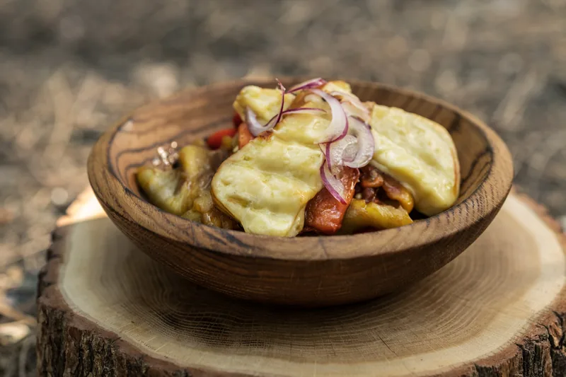 Grilled Halloumi Salad with Bell Peppers