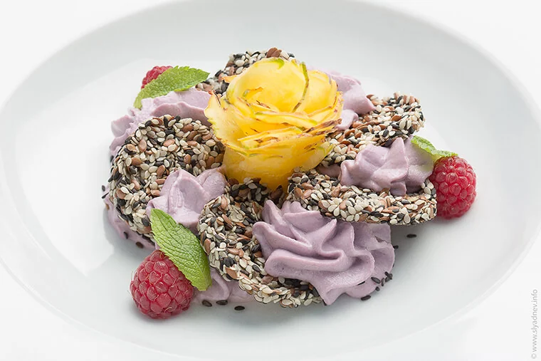 Raw Vegan Sesame Coins with Cashew Cream