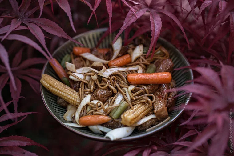 Yakisoba with Veal and Teriyaki Sauce