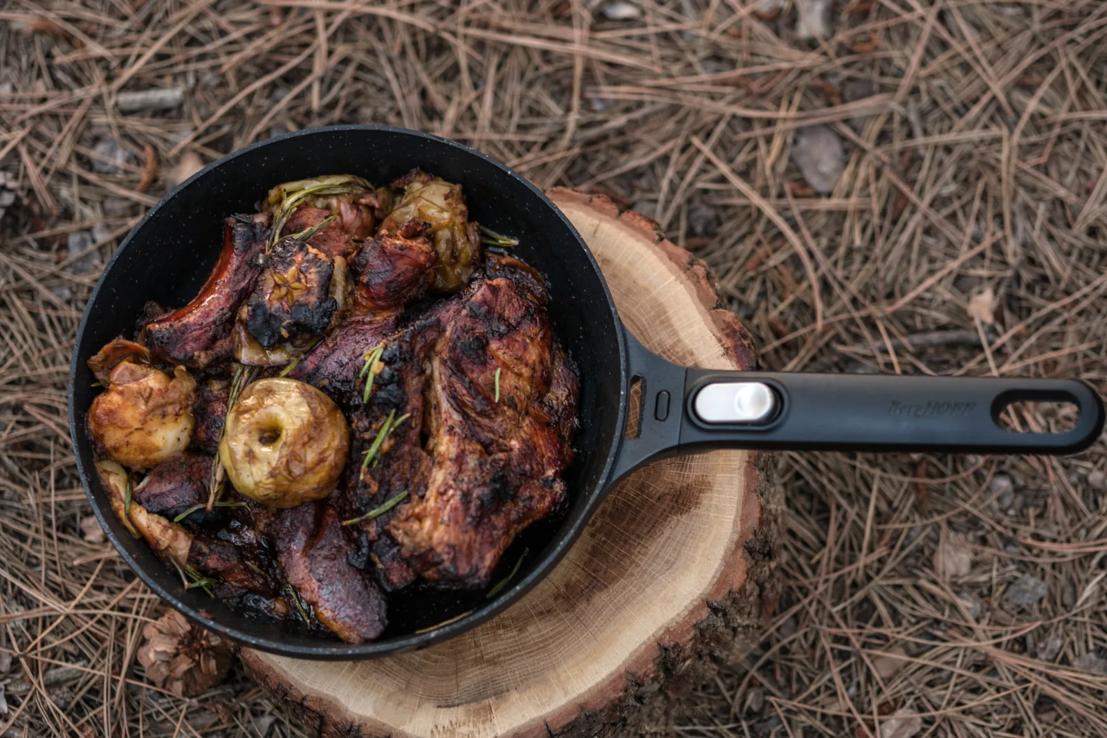 Grilled Pork Chops with Apples